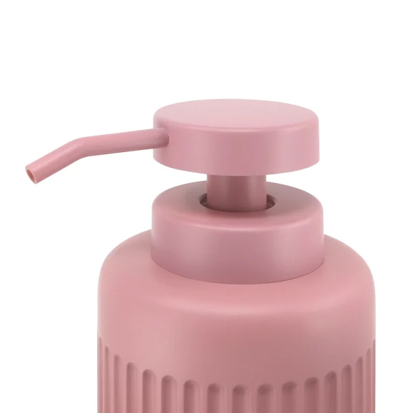 detalle dispensador jabón para baño rosa mate