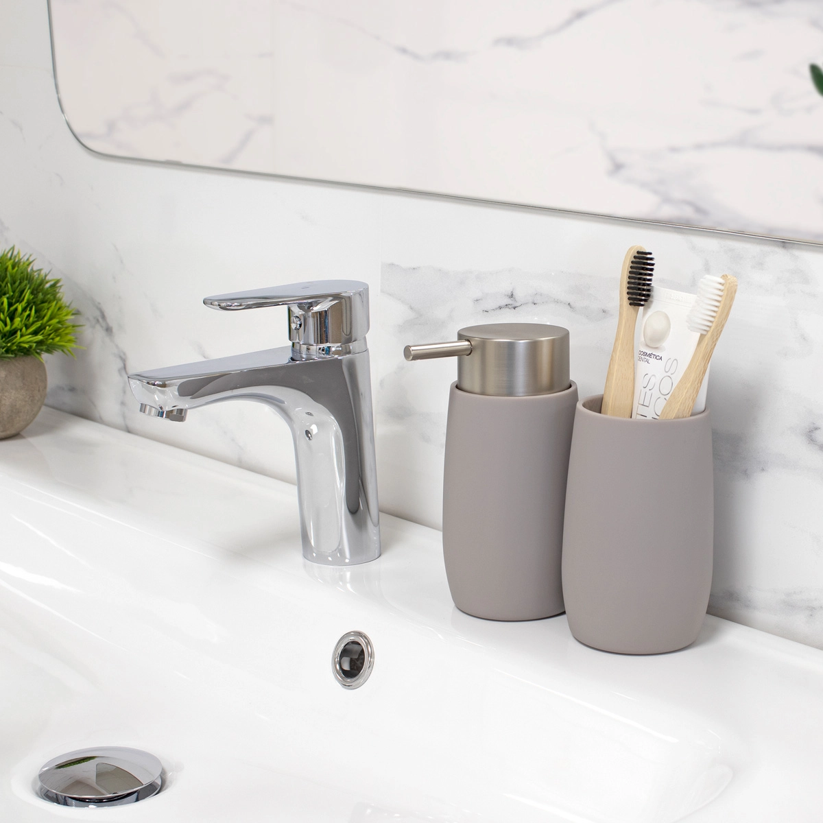 dispensador jabón y vaso portacepillos beige para baño