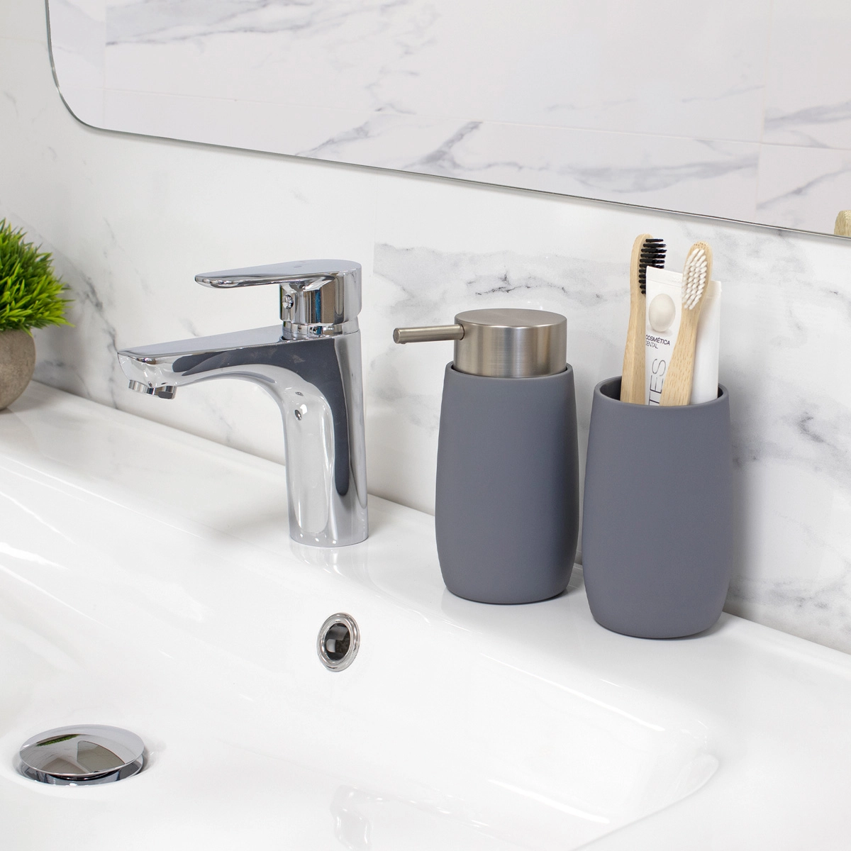 dispensador jabón y vaso portacepillos gris para baño