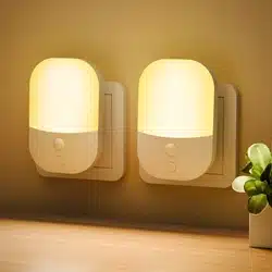 Pack de 2 luces nocturnas de enchufe con sensor de movimiento y luz cálida